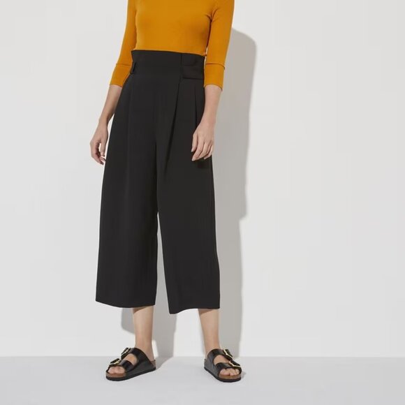 Birkenstock Arizona Big Buckle Black and Gold Sandals | Like New | Size 38 - Picture 6 of 12